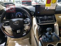 تۆیۆتا لاند کروزەر